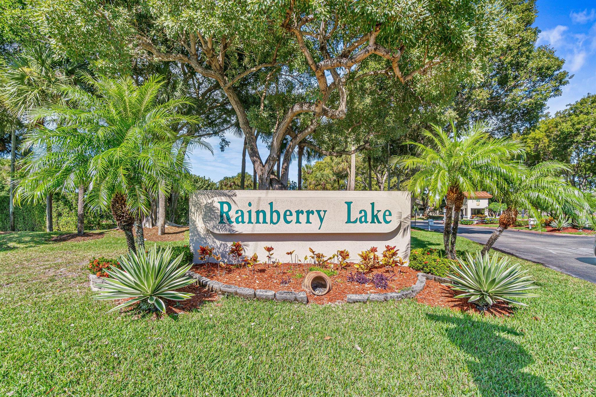 RAINBERRY LAKE PH III-B - Residential