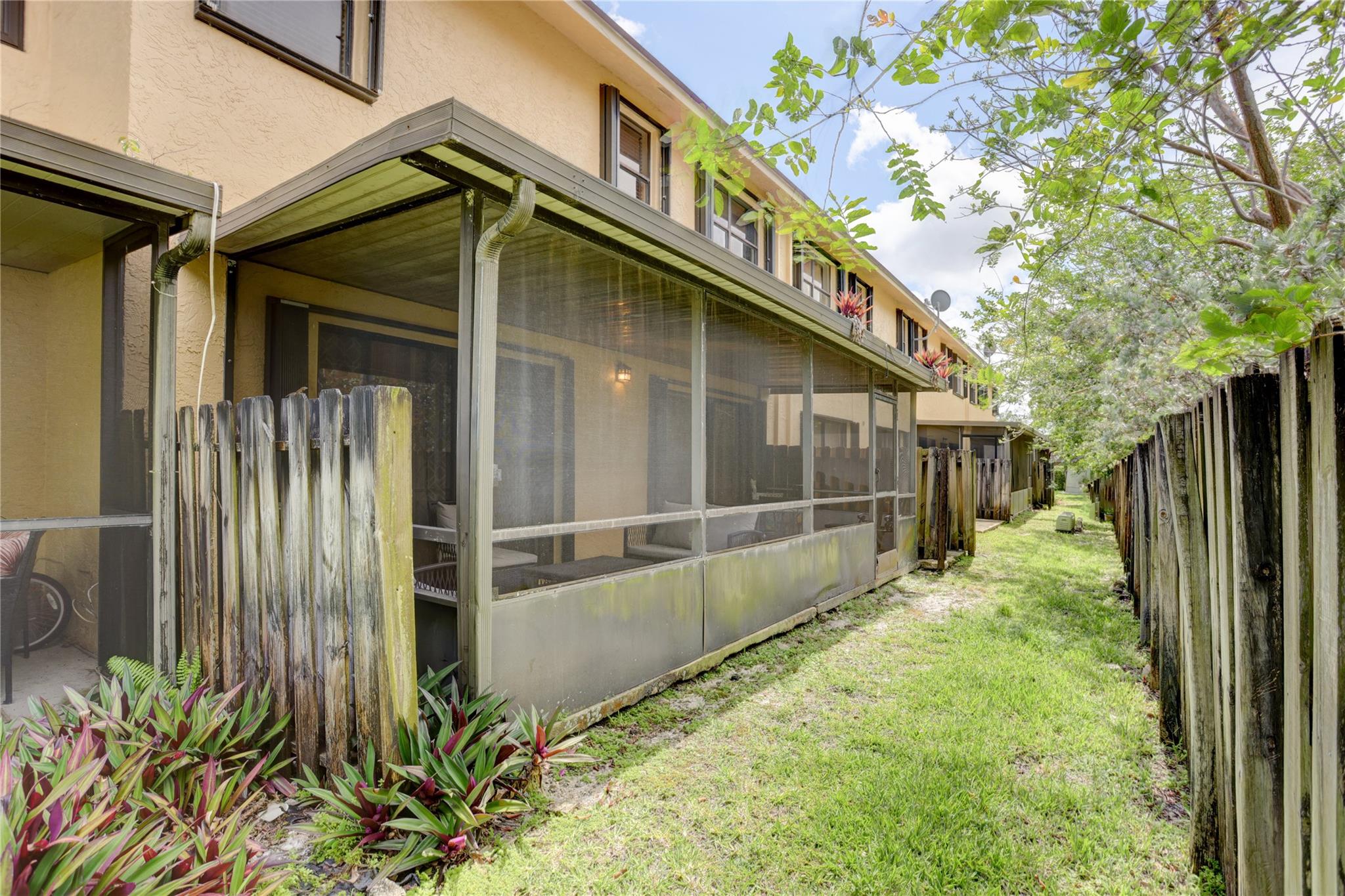 VILLAS AT THE GATE - Residential