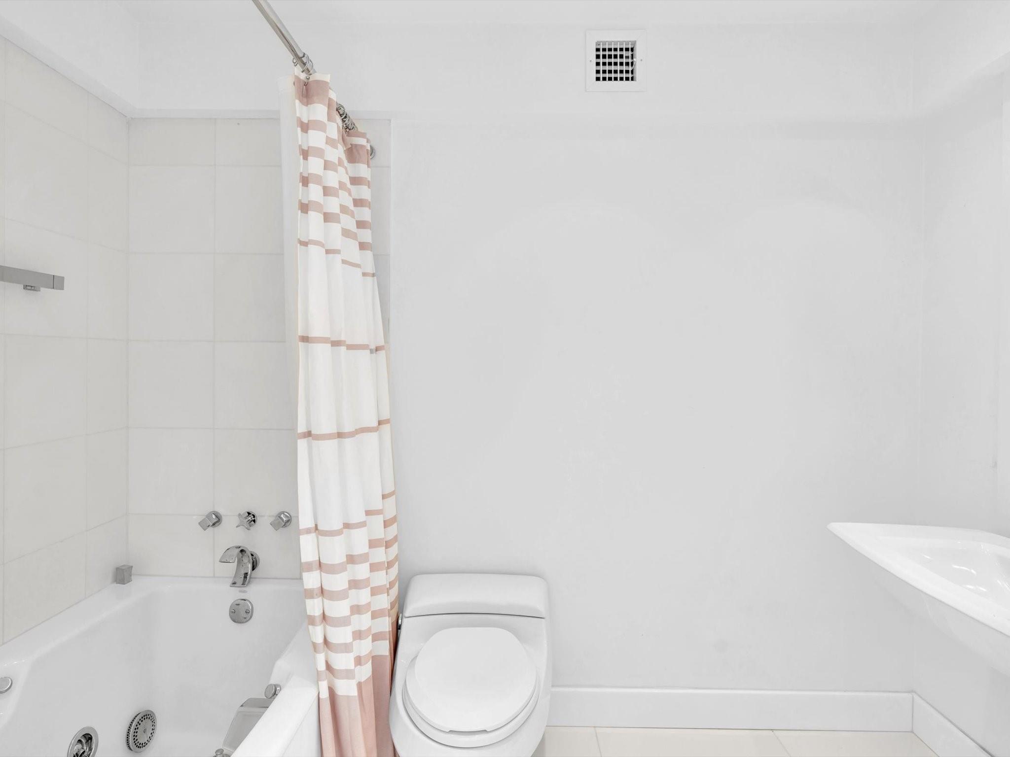 Carlton Condo - Residential Lease