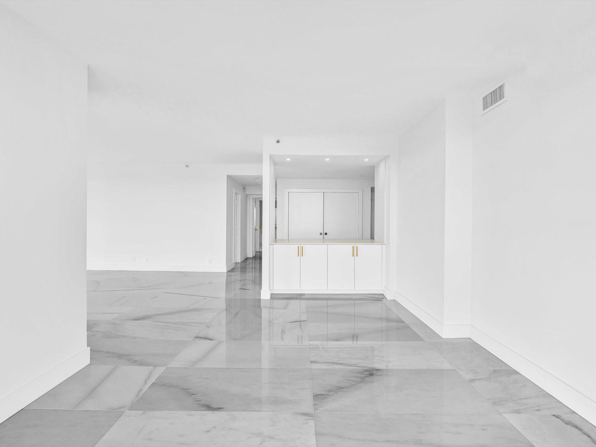 Carlton Condo - Residential Lease