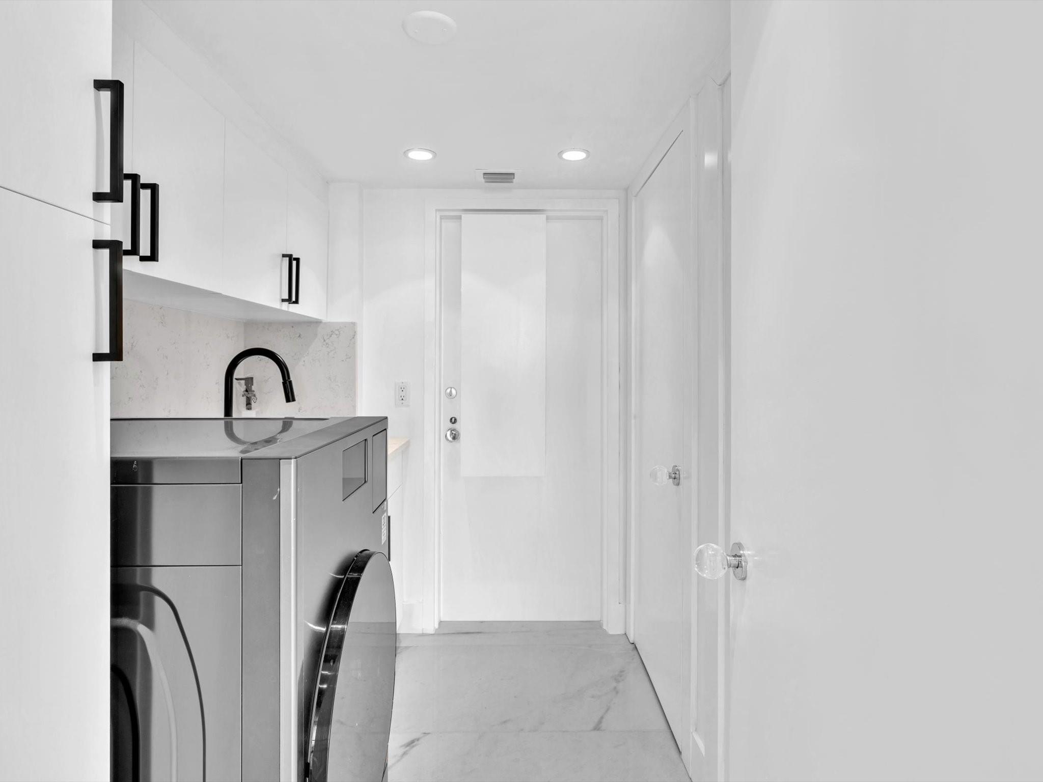 Carlton Condo - Residential Lease