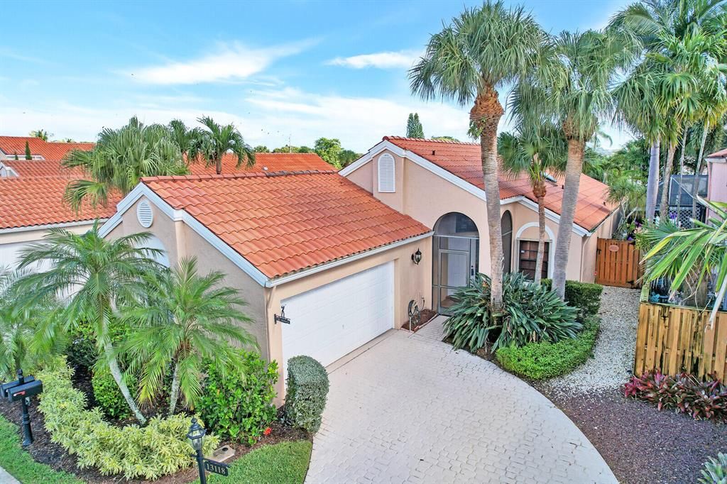 Photo of 13118 La Lique Court, Palm Beach Gardens, FL 33410 (MLS # R10849579)