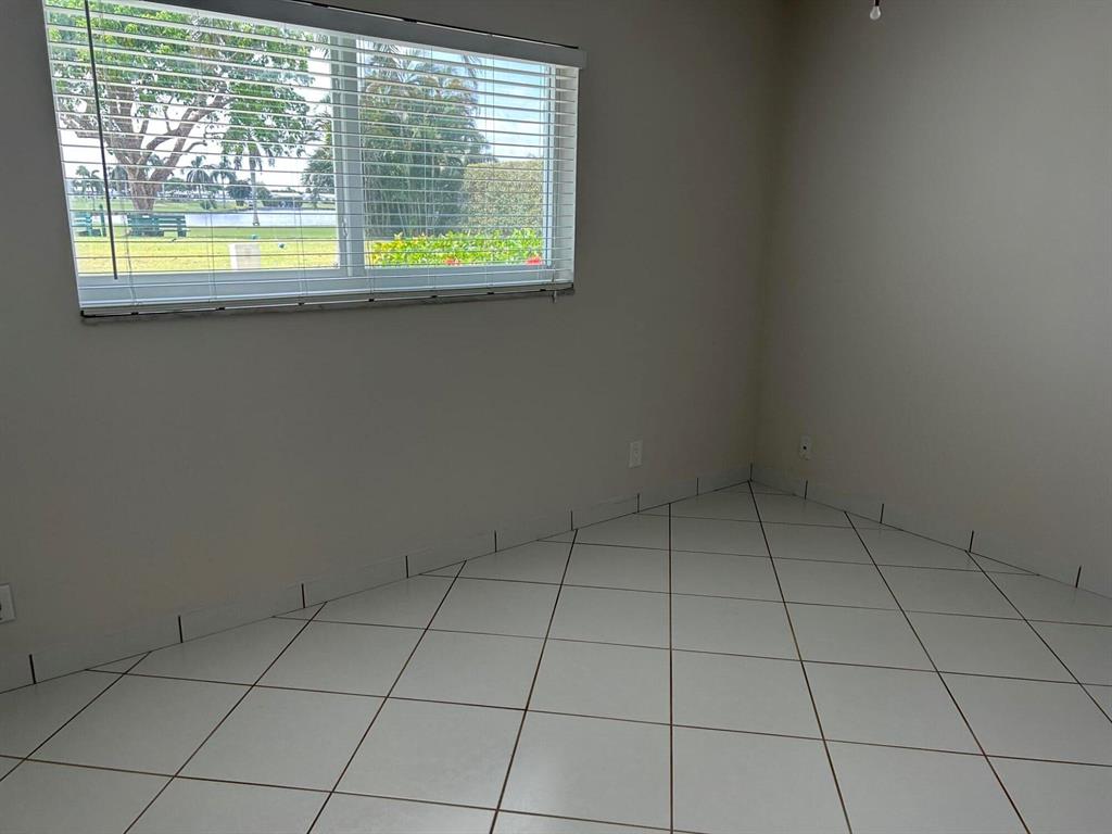 LEISUREVILLE LAKE CONDO - Residential