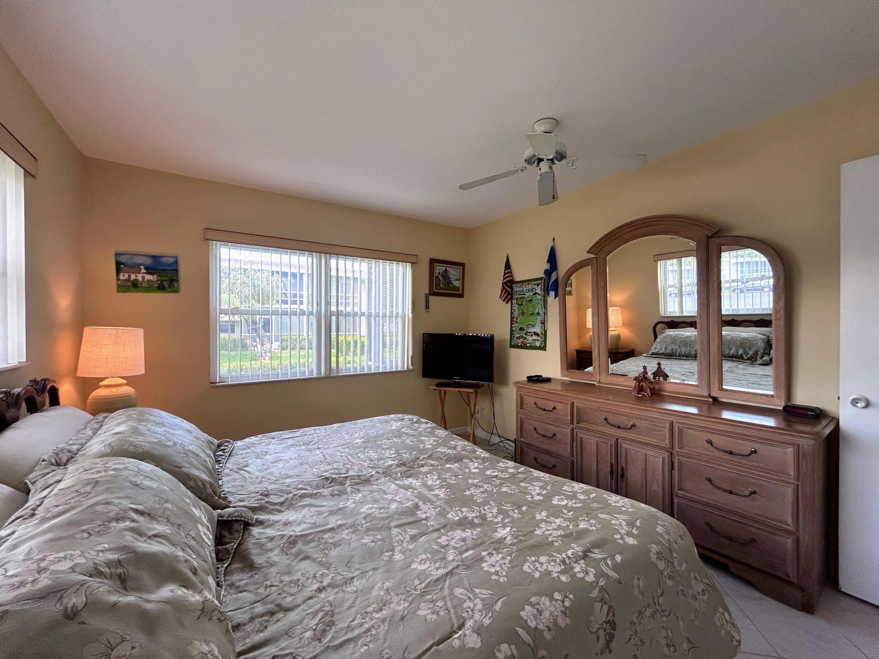 STERLING VILLAGE 600 CONDO - Residential