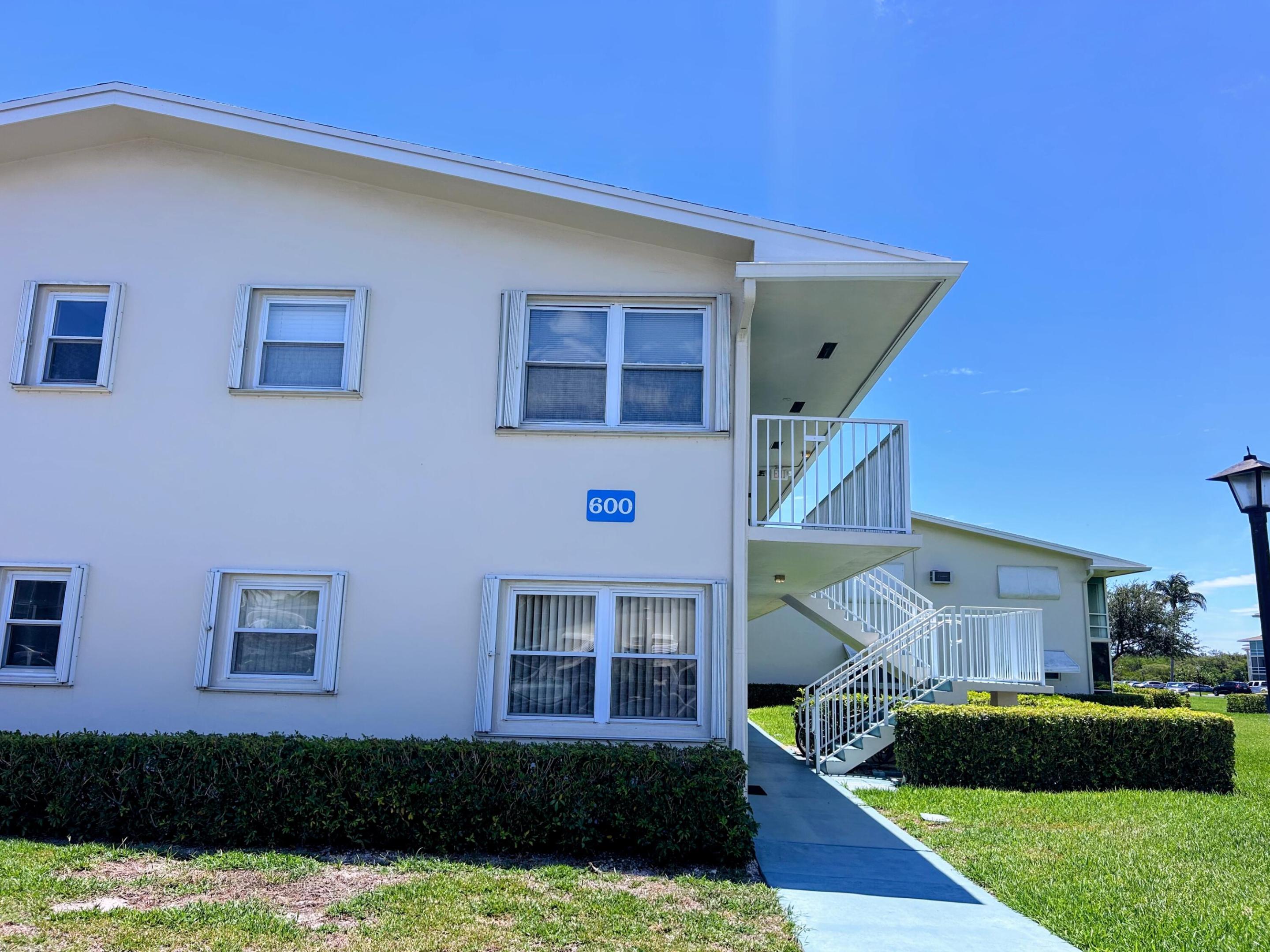 STERLING VILLAGE 600 CONDO - Residential
