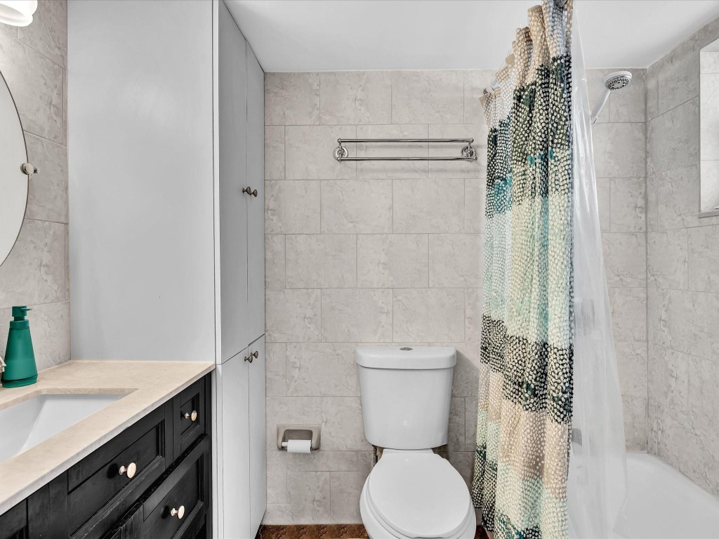 Granada House Condominium - Residential