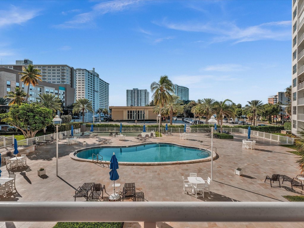 Granada House Condominium - Residential