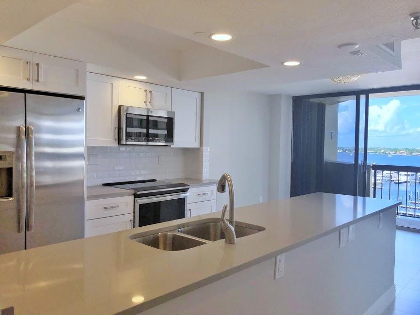 115 Lakeshore Drive 746