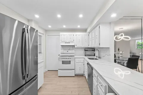 6461 NW 2nd Ave Unit 411, Boca Raton, FL MLS: R11084863