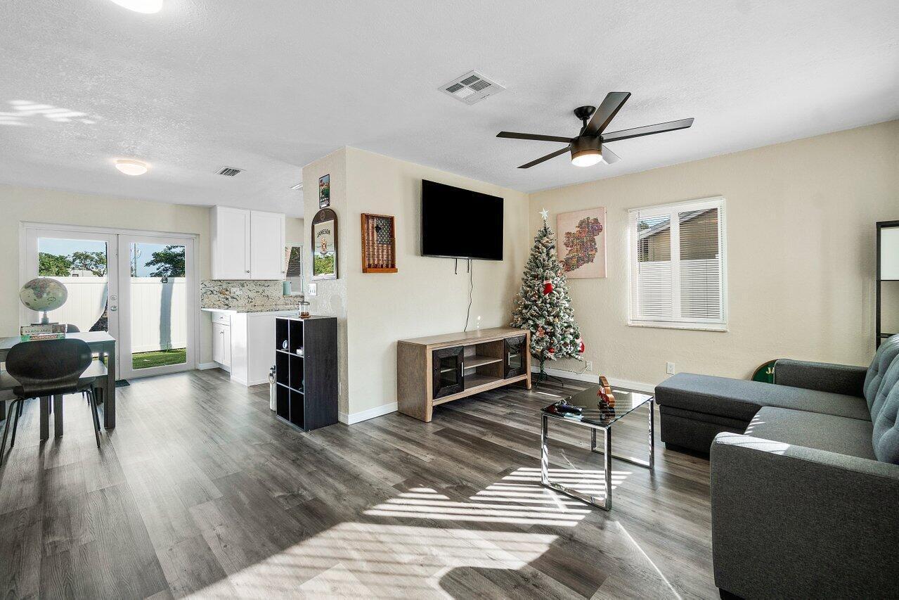 OSCEOLA PARK - Residential Lease