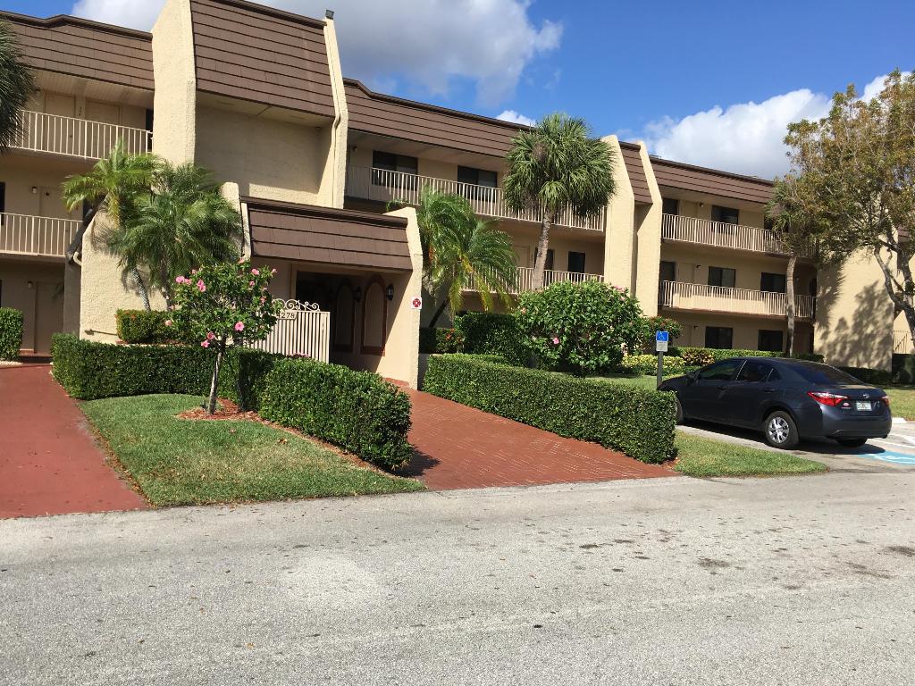 FOUNTAINS PALM BEACH CONDO 05 - Residential Lease