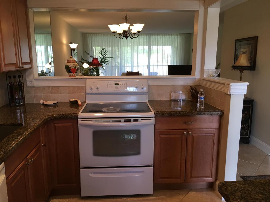 FOUNTAINS PALM BEACH CONDO 05 - Residential Lease