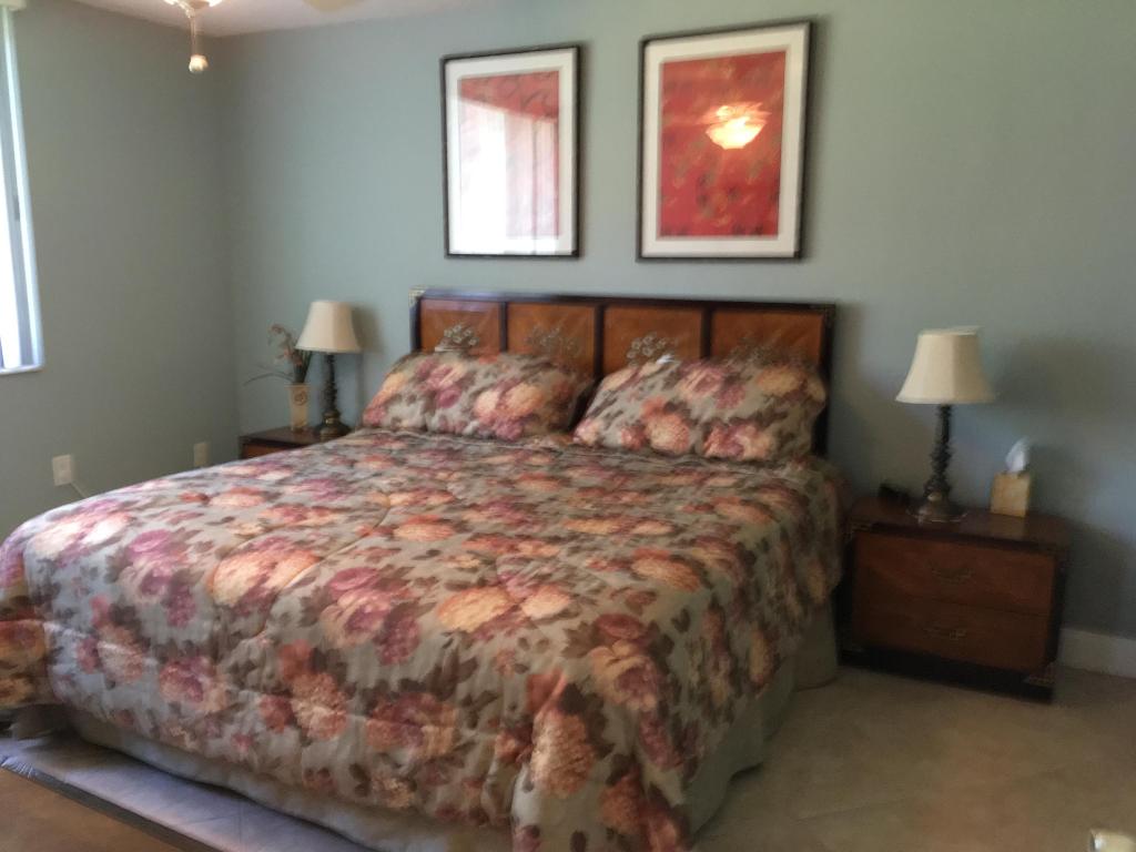 FOUNTAINS PALM BEACH CONDO 05 - Residential Lease