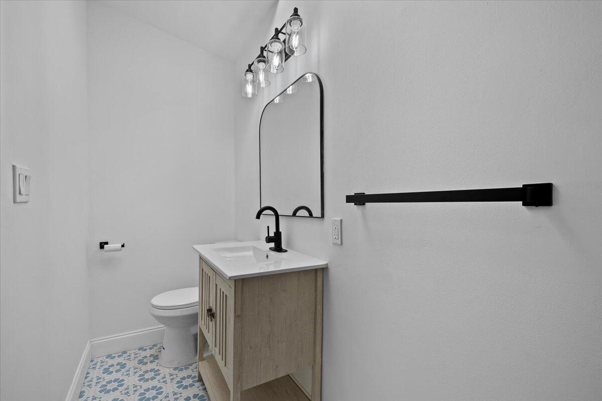 LAKE PARK MANOR - Residential