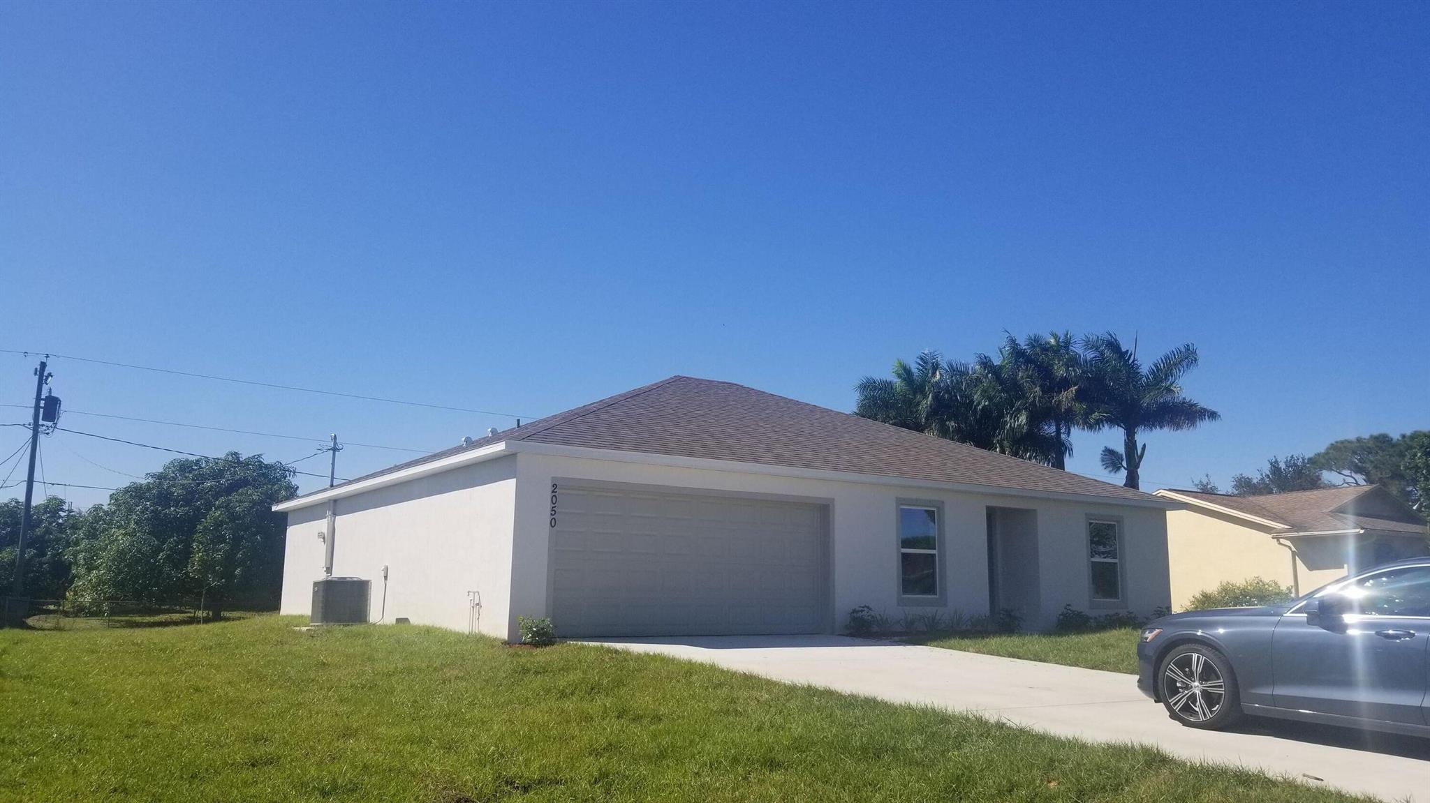 Beautiful new house. Come and enjoy this single family house. 3 bedroom Den 2 bath 2 car garage. Split floor plan. Big back yard perfect for gatherings.