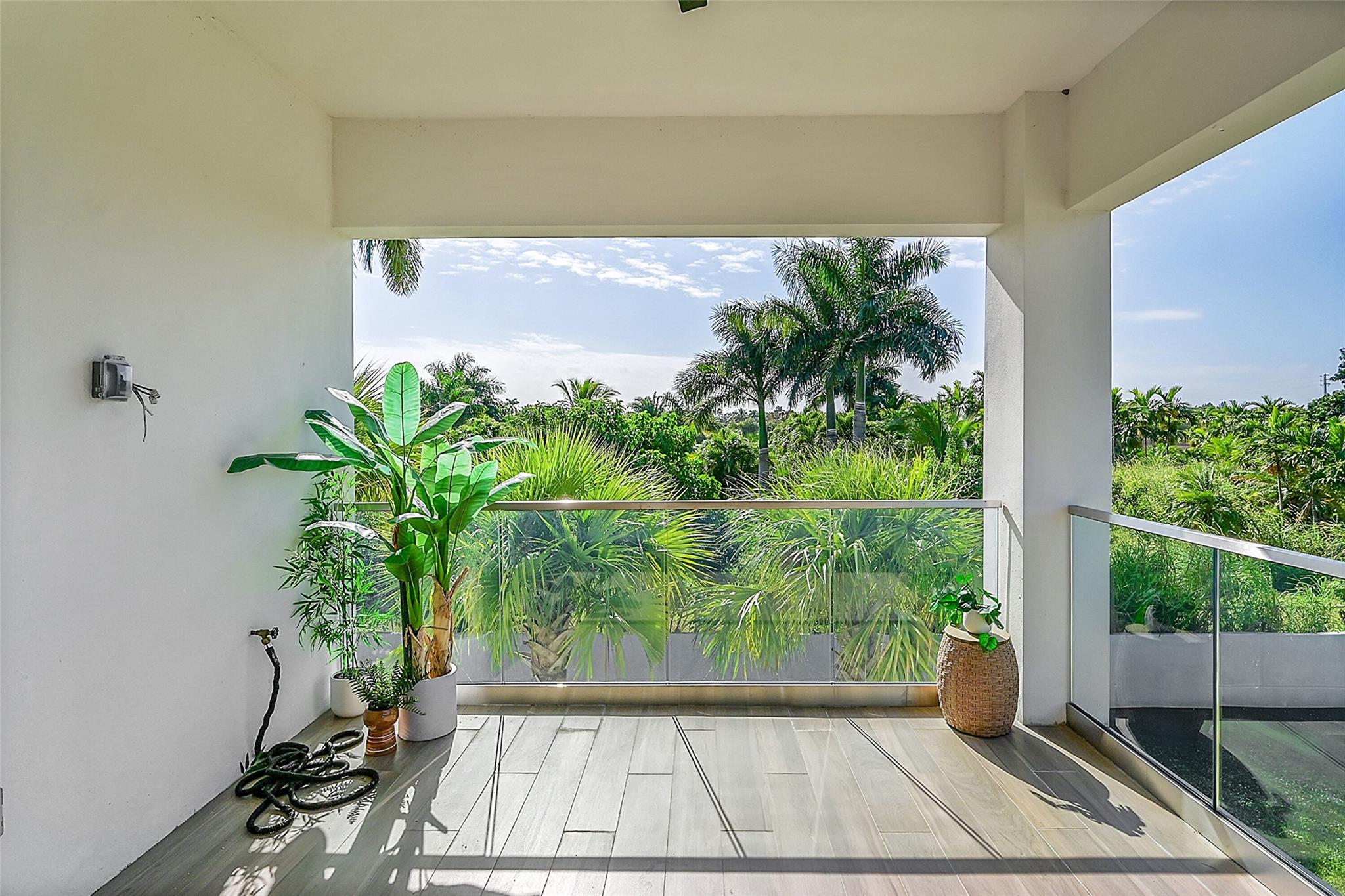 Farida 176-152 B - Residential