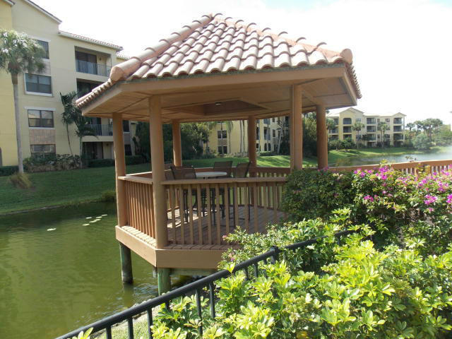 OCEAN TRACE CONDO - Residential