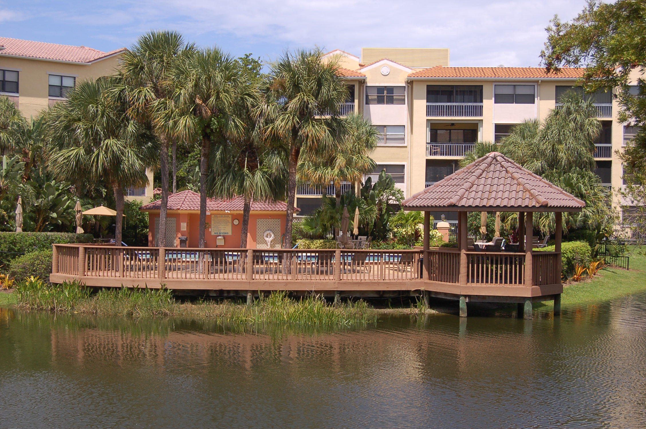 OCEAN TRACE CONDO - Residential