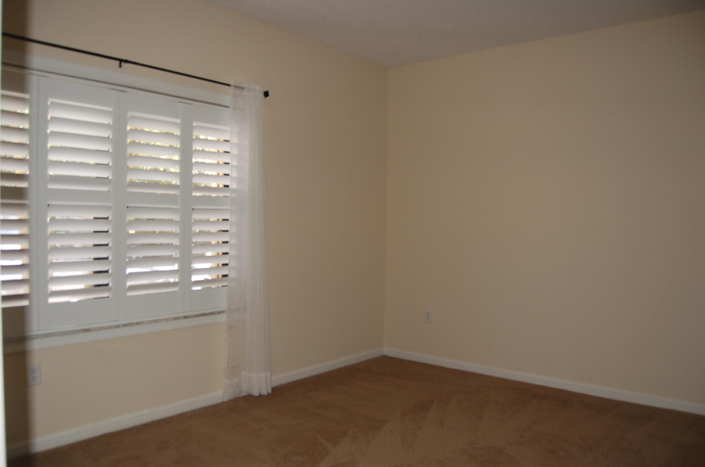 OCEAN TRACE CONDO - Residential