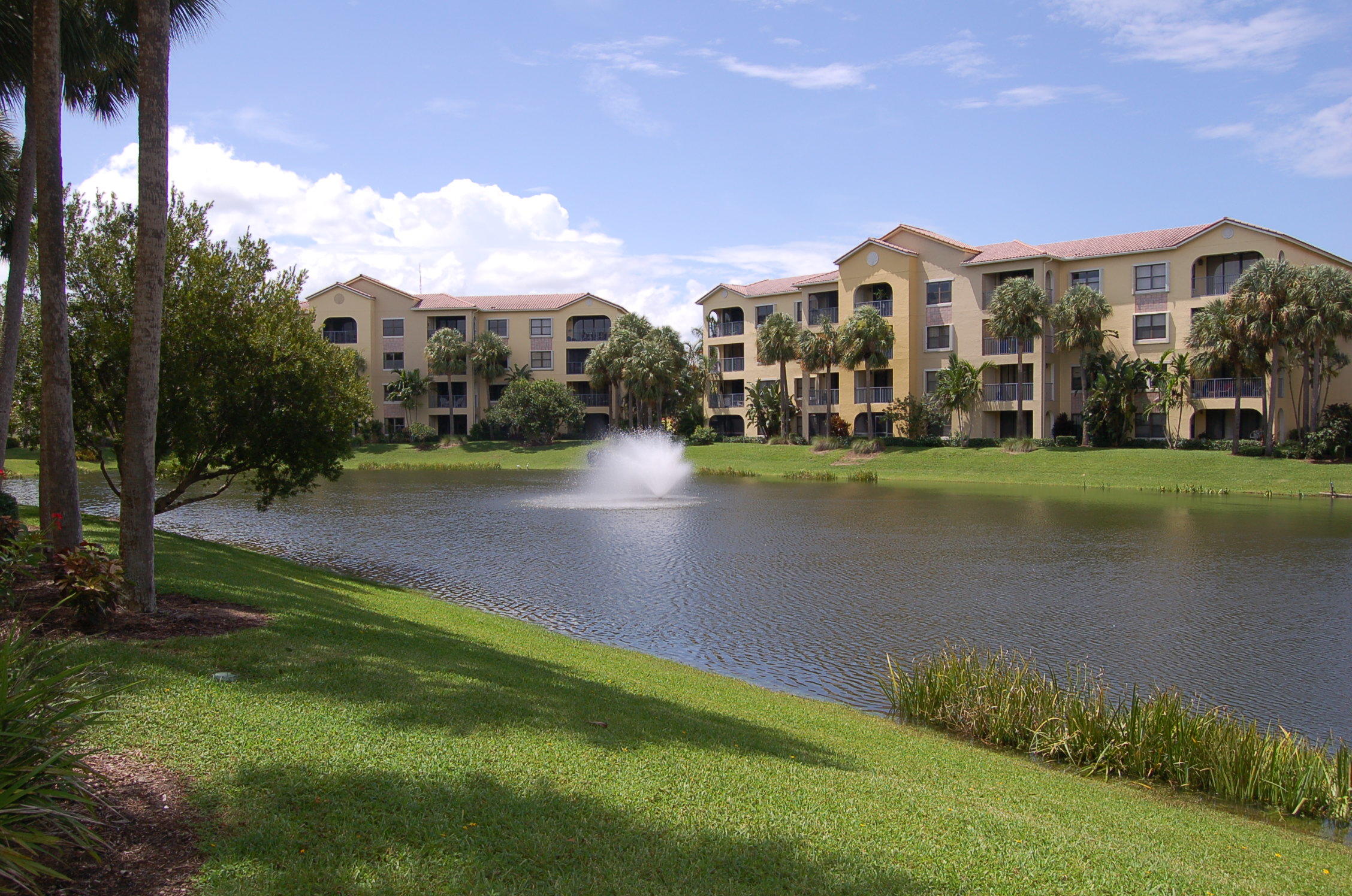 OCEAN TRACE CONDO - Residential