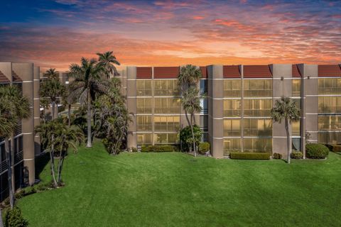 A home in Jensen Beach