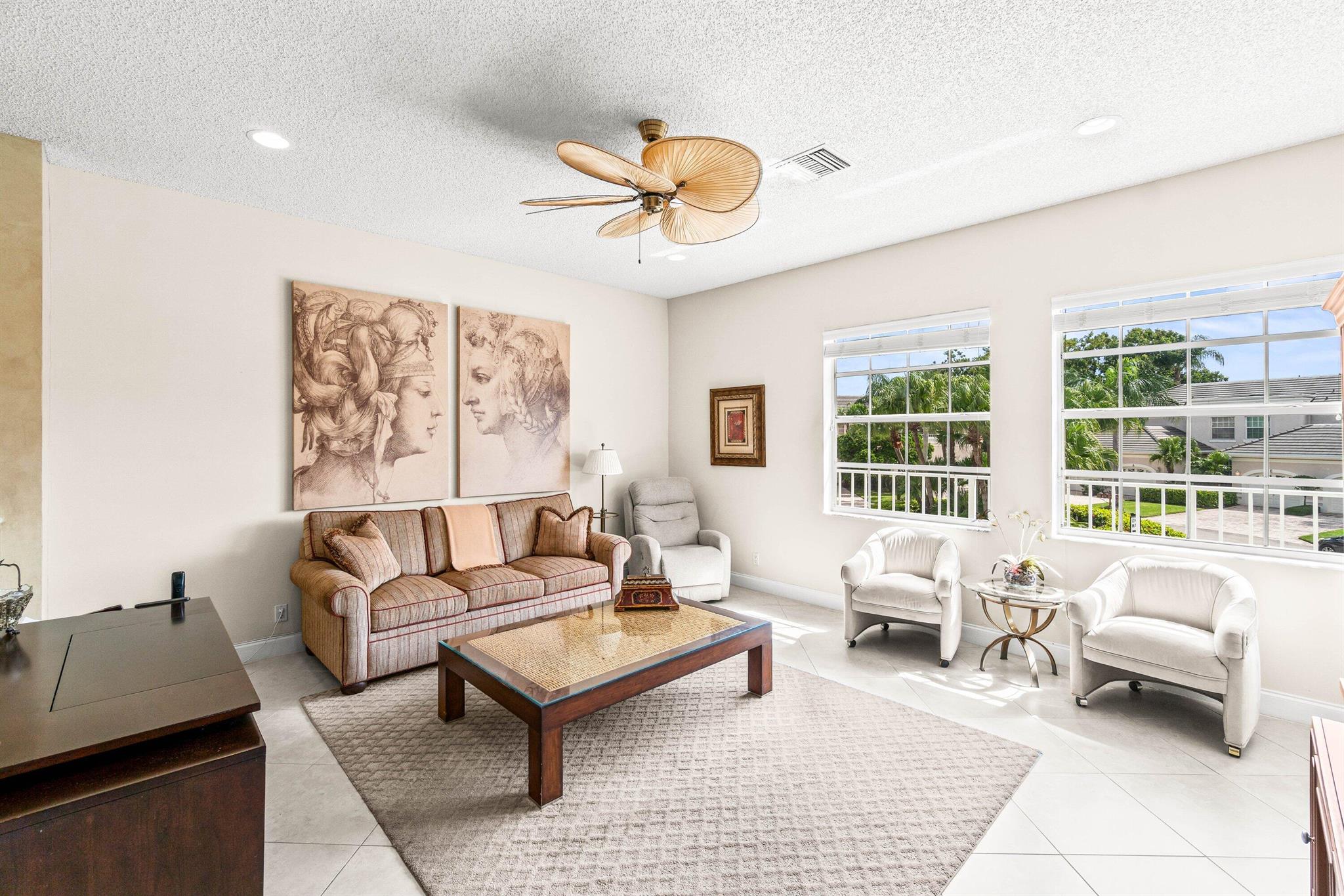 CATALINA / POLO CLUB - Residential