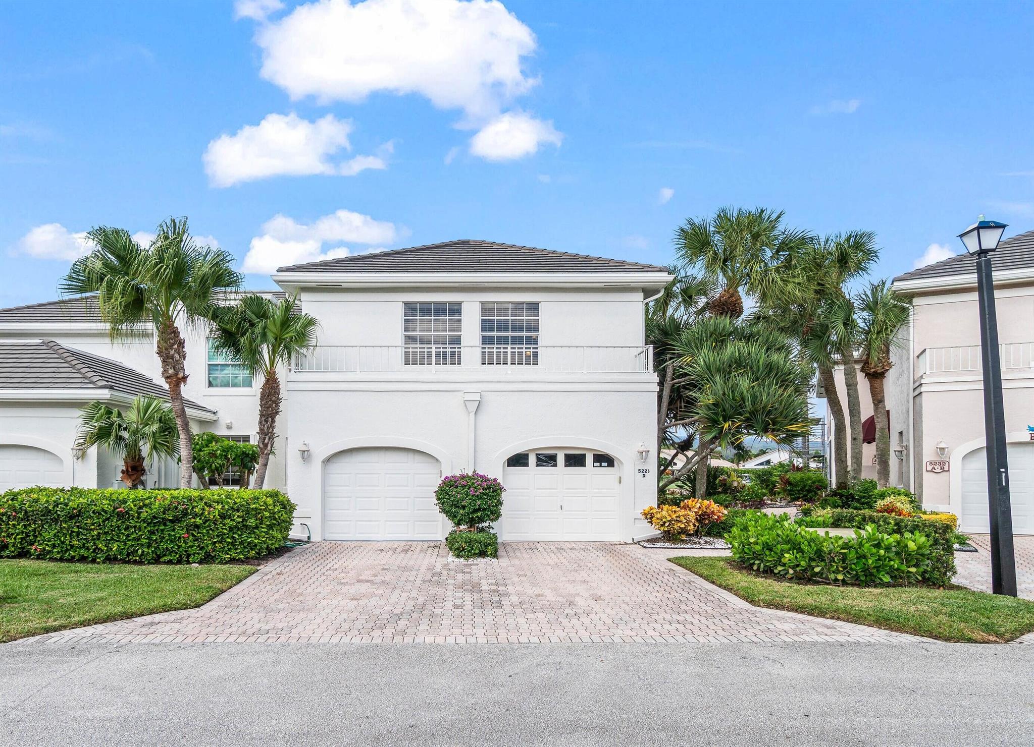 CATALINA / POLO CLUB - Residential