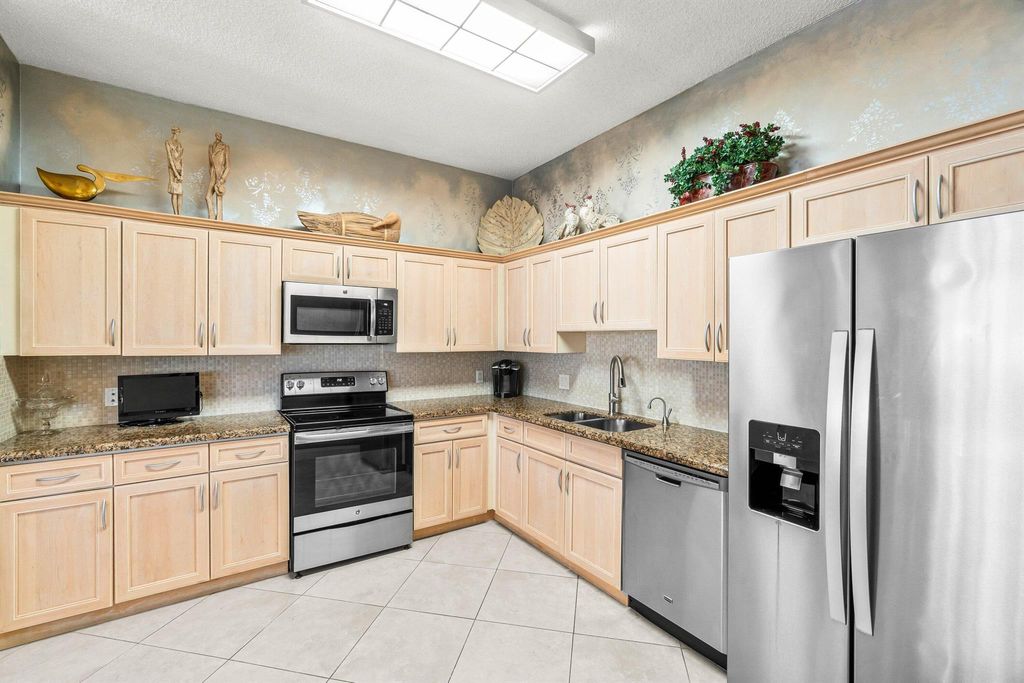 Photo of 5226 Lake Catalina Drive #D, Boca Raton, FL 33496 (MLS # R11145884)