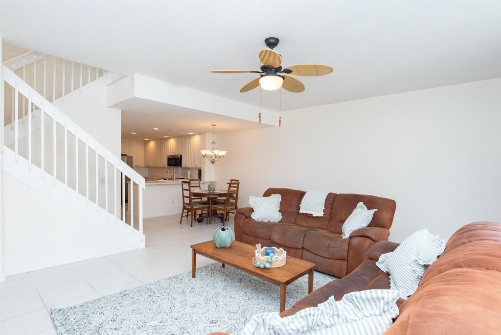 Photo of 3376 Greenway Drive, Jupiter, FL 33458 (MLS # R11102251)