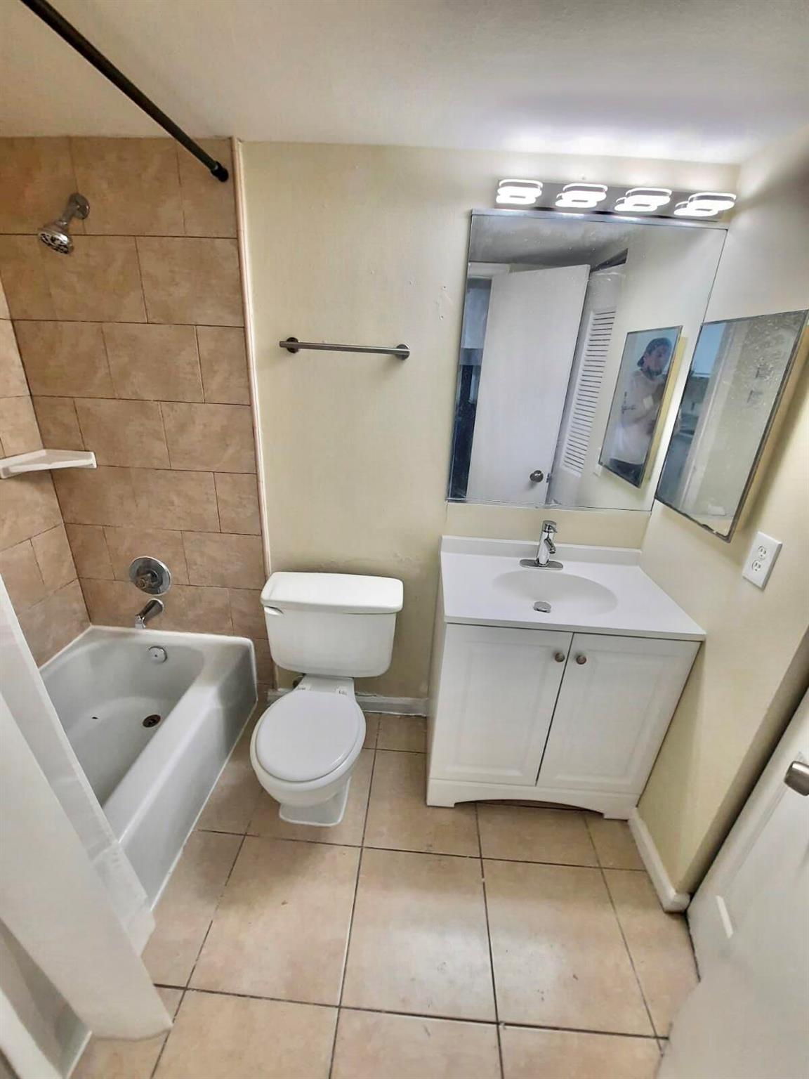 CROSS CREEK CONDO - Residential Lease