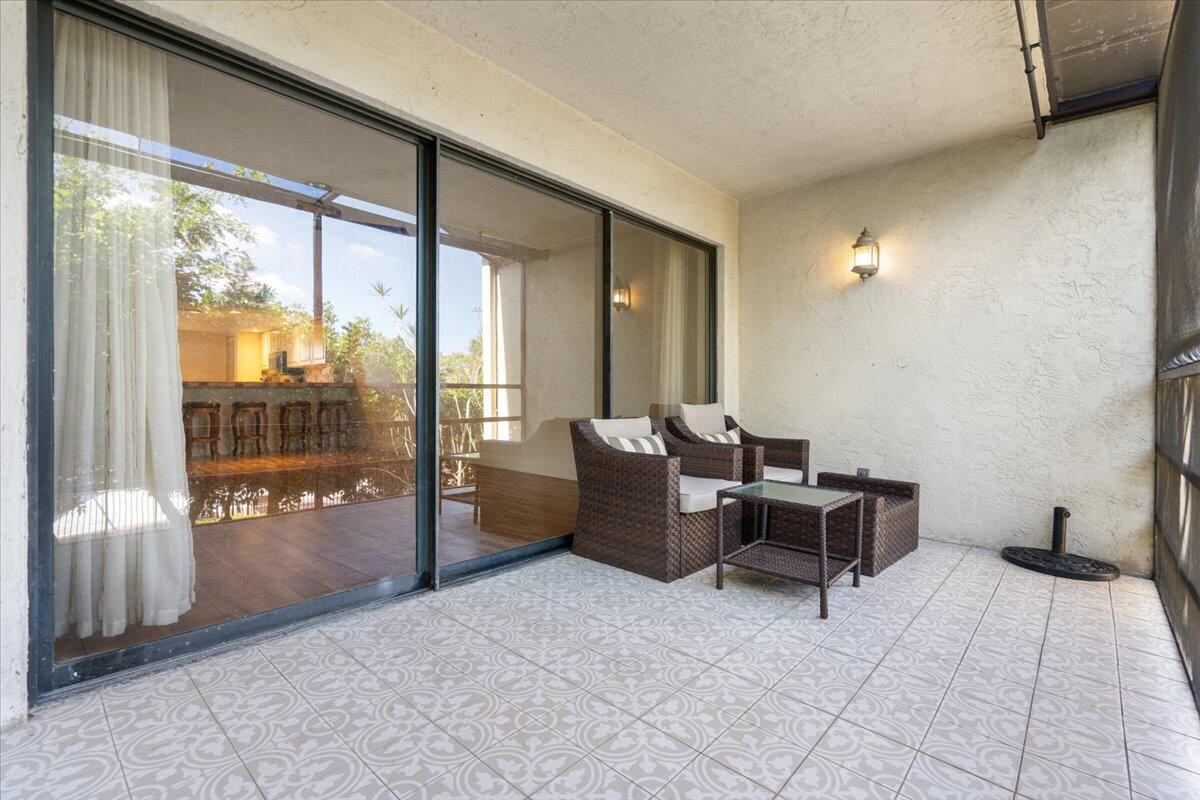 PARK SQUARE CONDO (AKA COUNTRY MEADOWS CONDO) - Residential