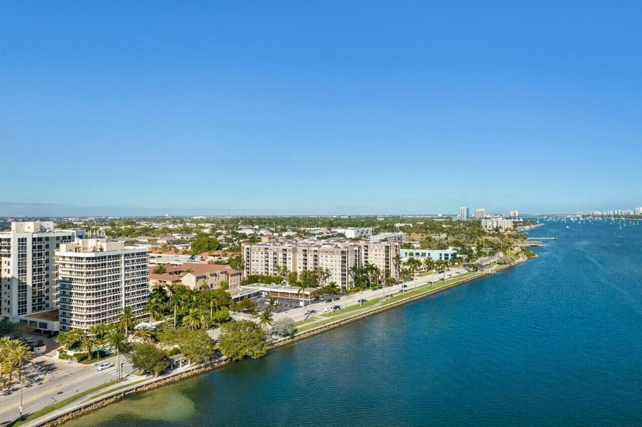 1617 N Flagler Drive 302