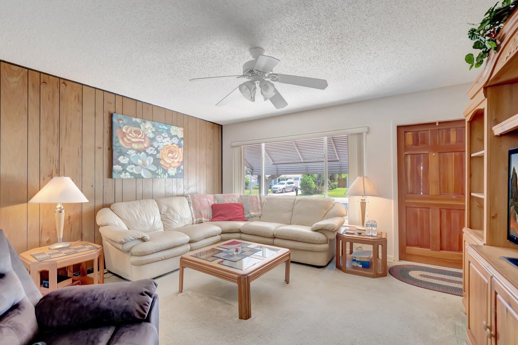 381 SW 2nd Street