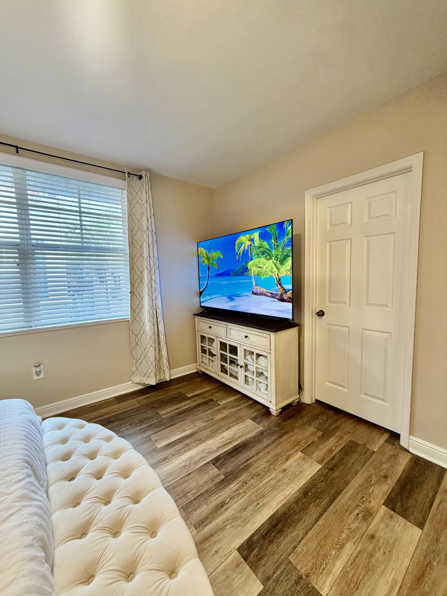 VILLA MEDICI CONDO - Residential Lease