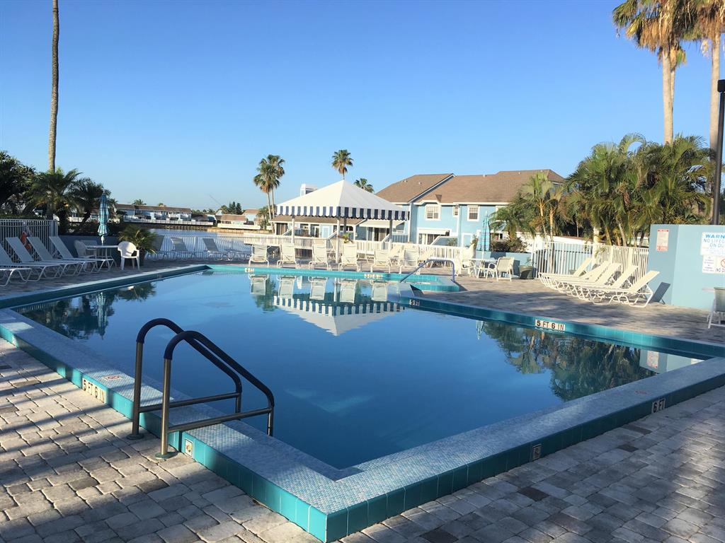 VILLAS OF OCEAN DUNES - Residential