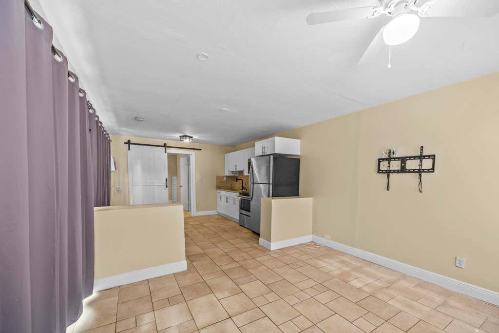 Photo of 120 Pleasant Place #1, Palm Springs, FL 33461 (MLS # B26049119)