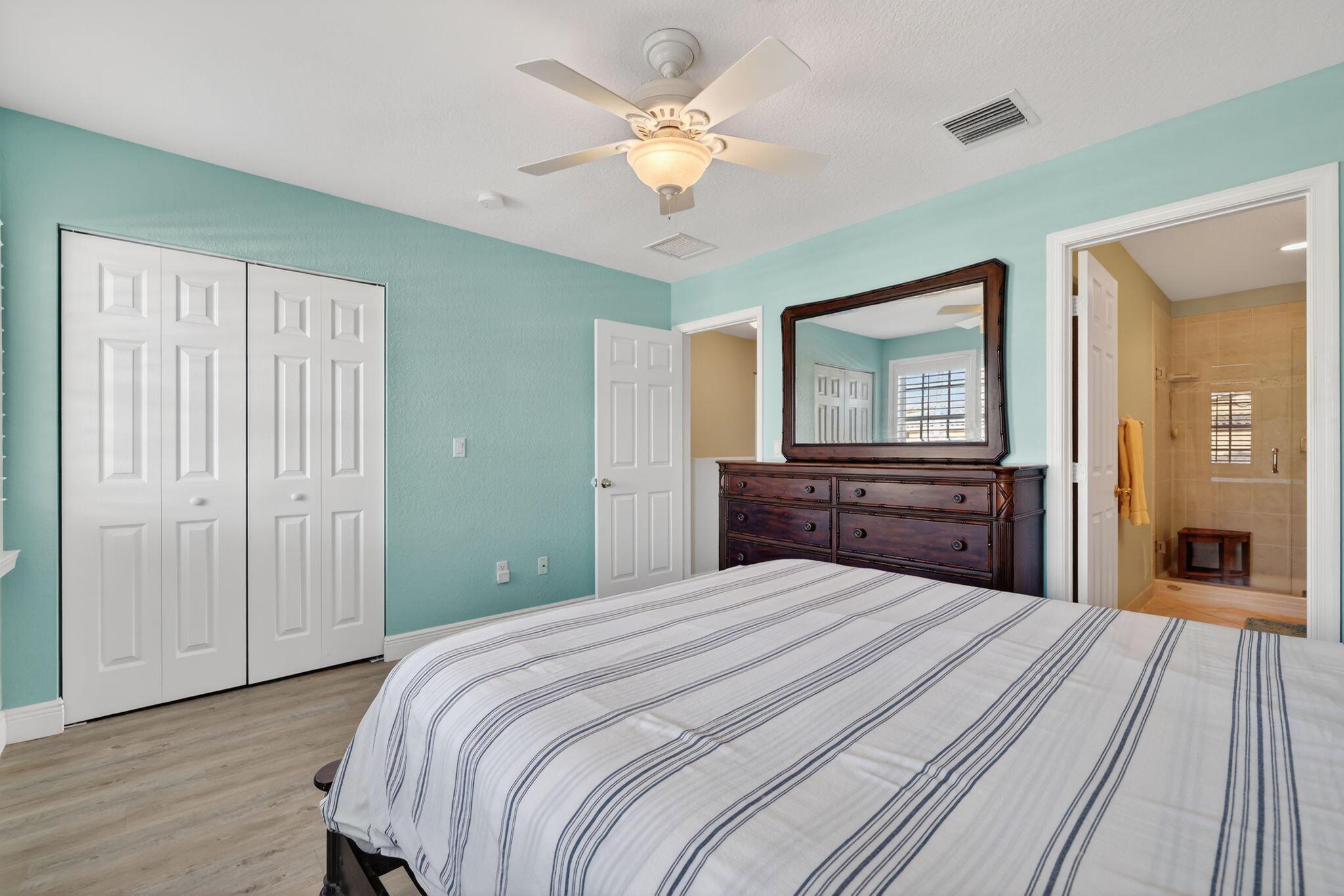 LEXINGTON LAKES - Residential