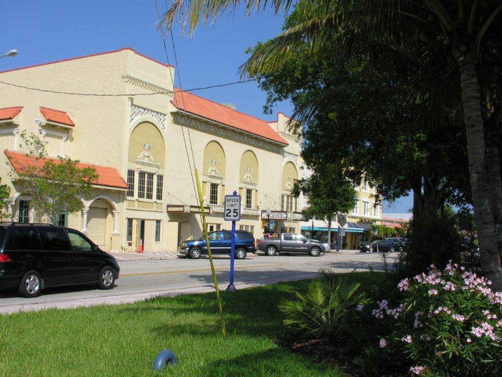 LEXINGTON LAKES - Residential