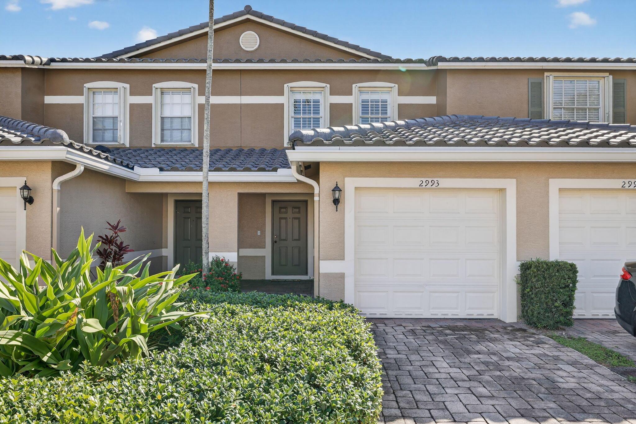 View photos, virtual tours, details... 2993 SE Lexington Lakes Drive