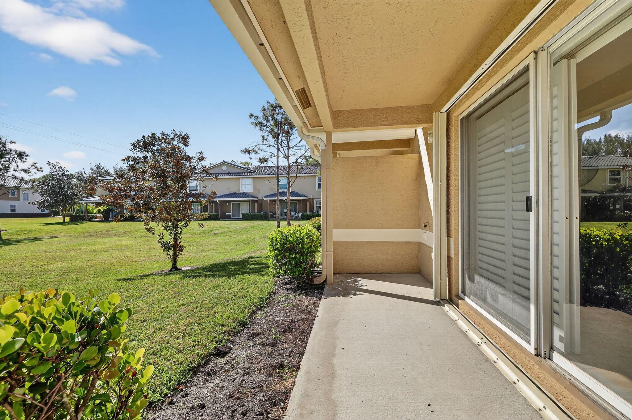 LEXINGTON LAKES - Residential