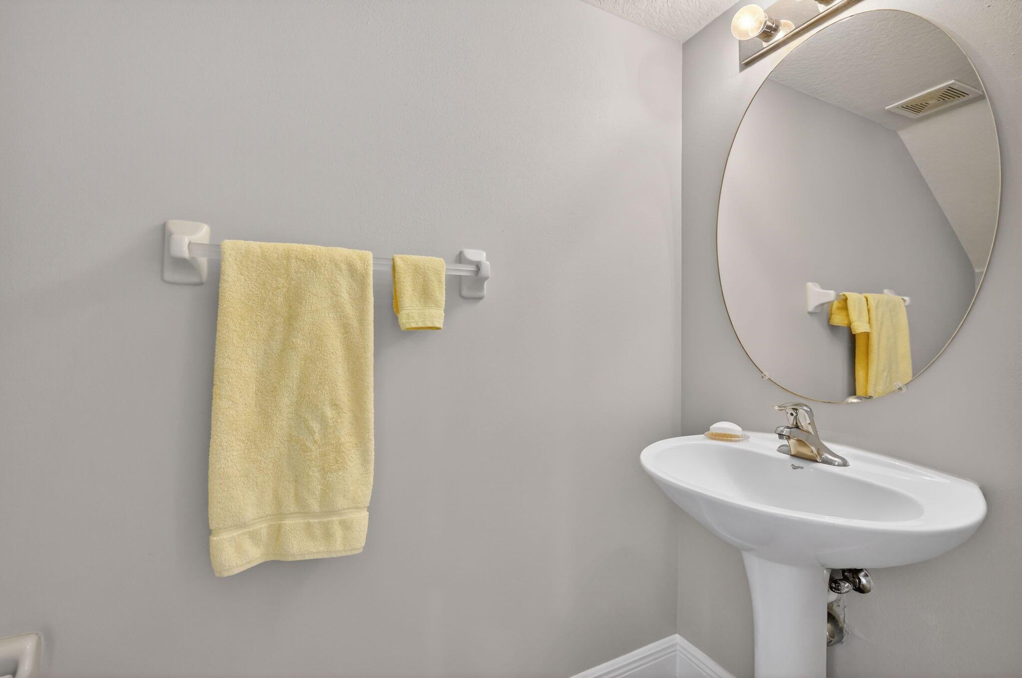 LEXINGTON LAKES - Residential