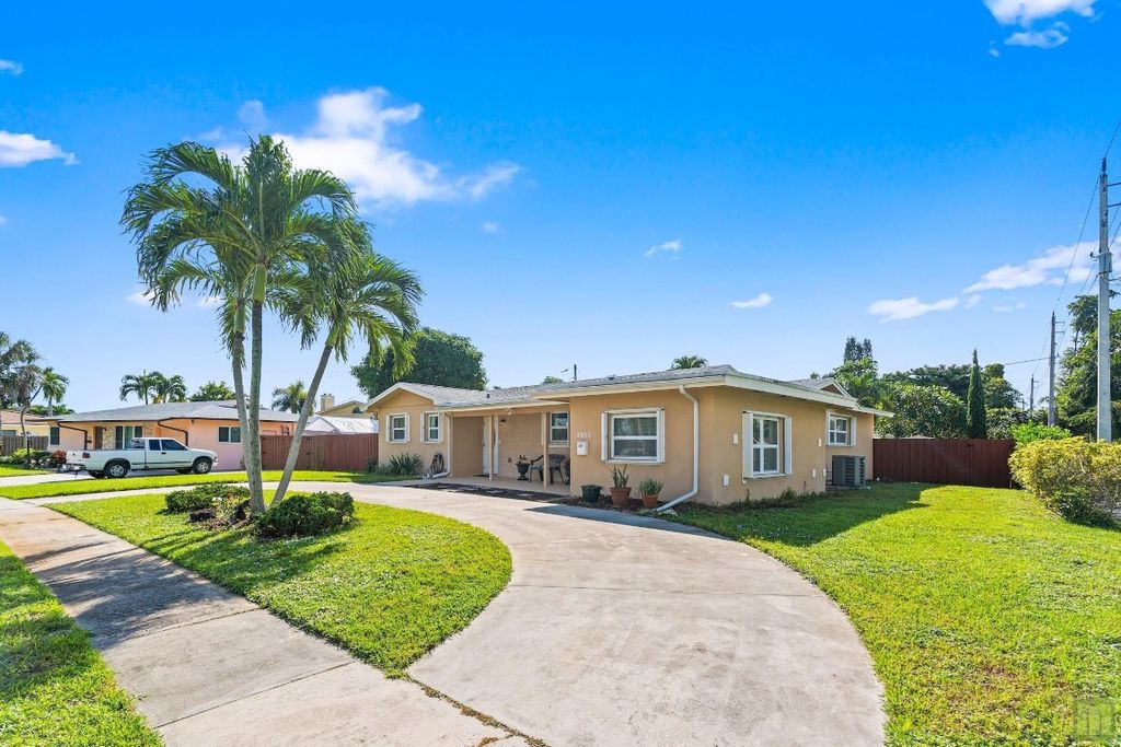 Photo of 4450 NW 10th Street, Coconut Creek, FL 33066 (MLS # F10532578)