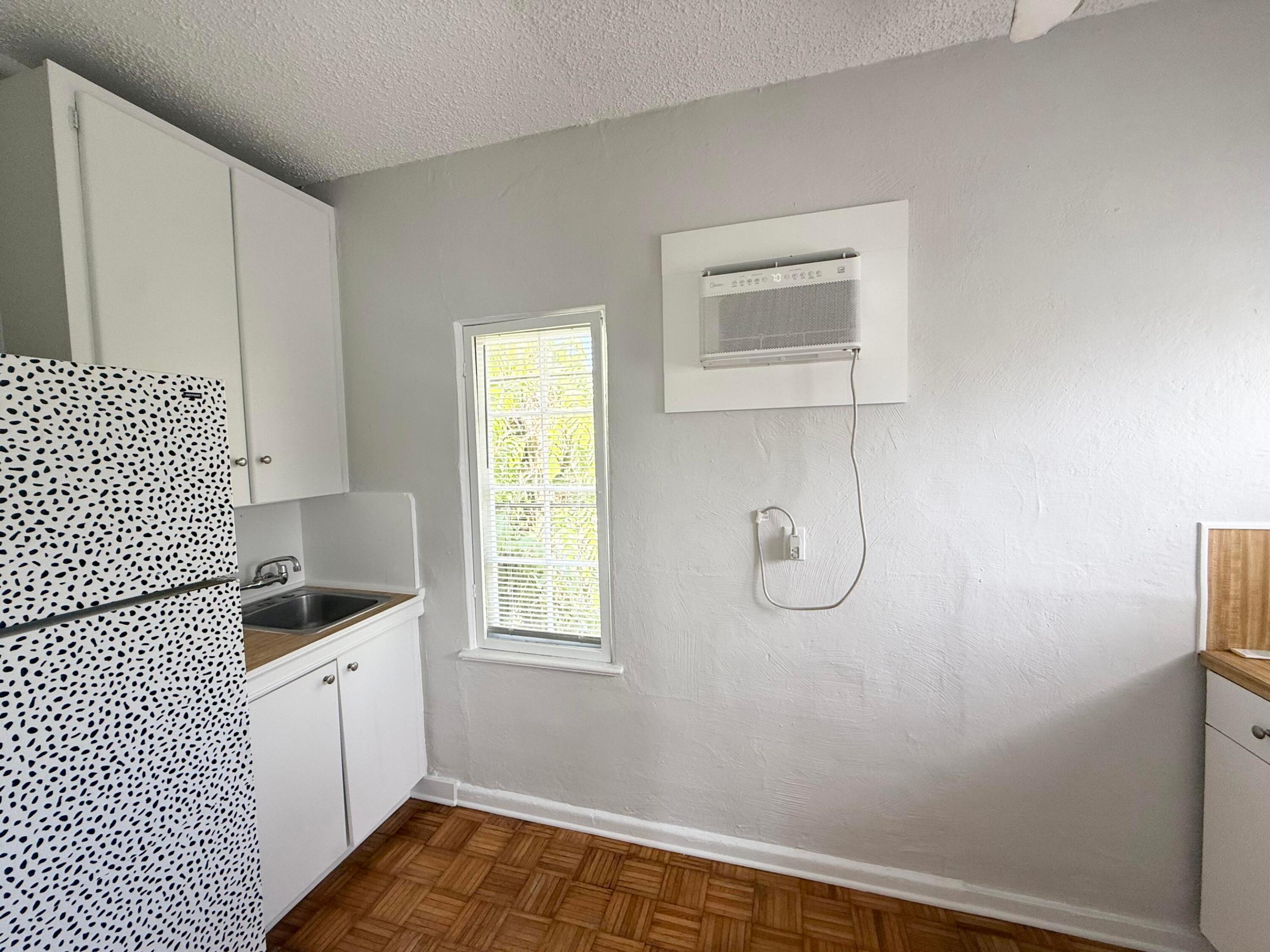 CARLBERG COURT ADD 1 - Residential Income