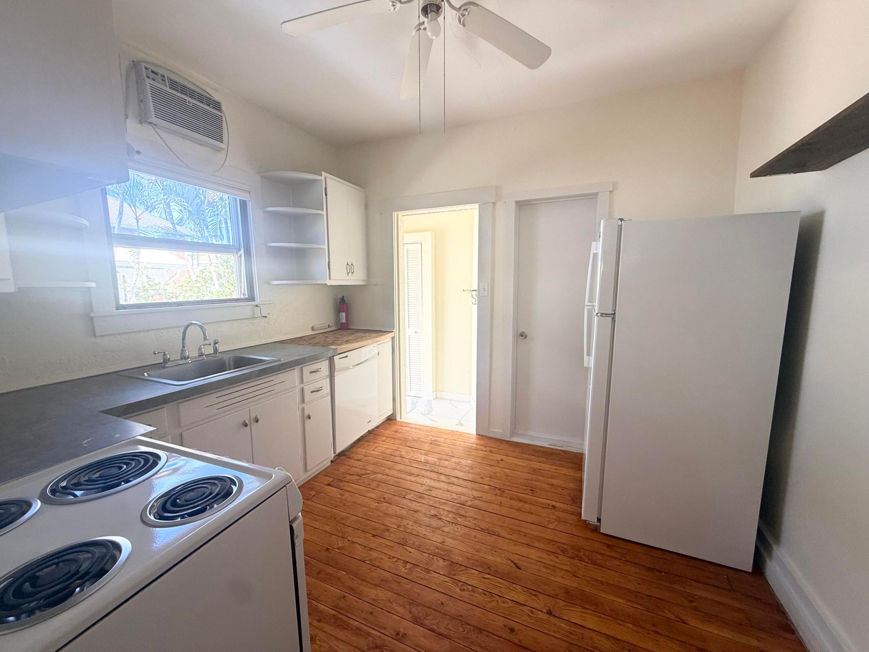 CARLBERG COURT ADD 1 - Residential Income