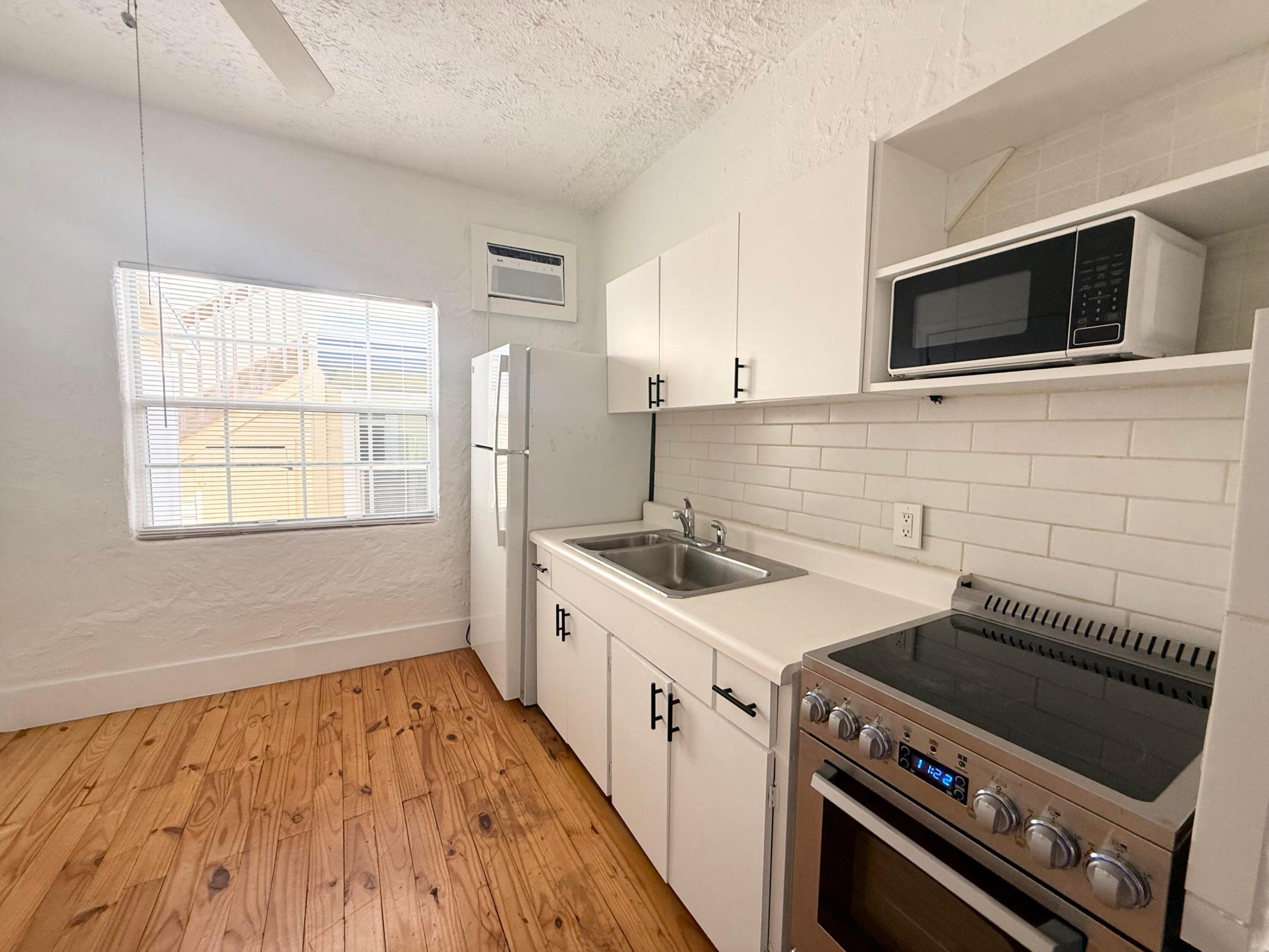 CARLBERG COURT ADD 1 - Residential Income