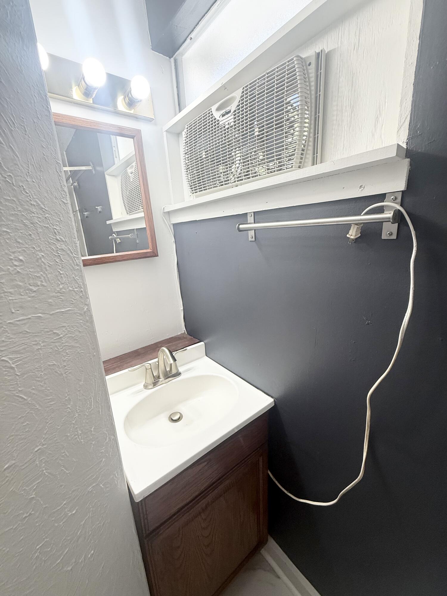 CARLBERG COURT ADD 1 - Residential Income