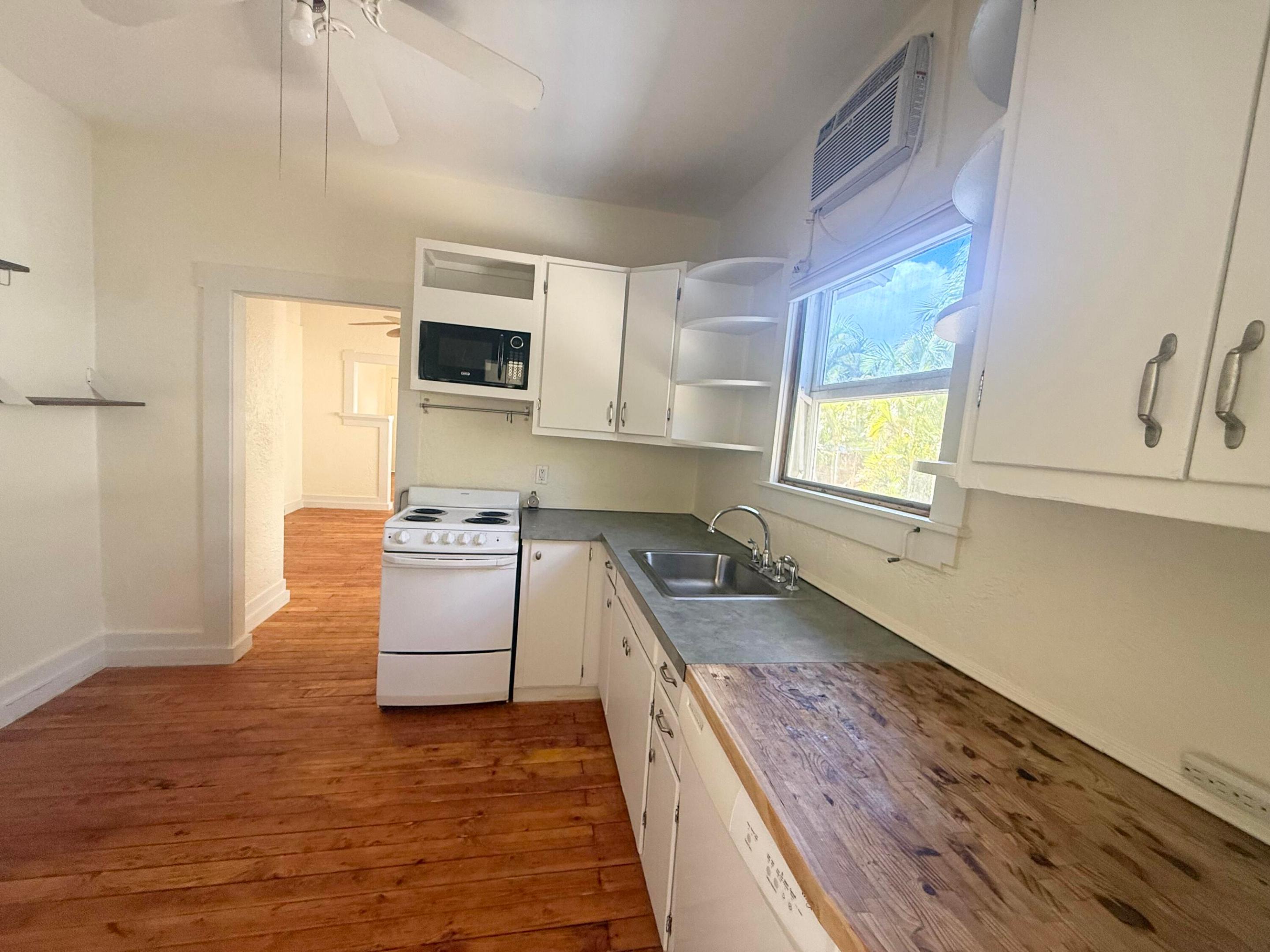 CARLBERG COURT ADD 1 - Residential Income