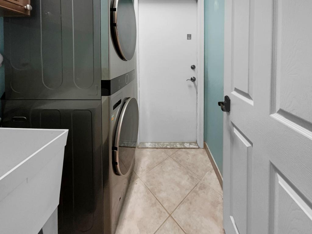 WINSTON PARK - Residential