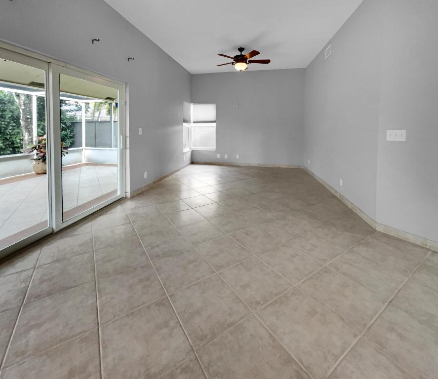 WINSTON PARK - Residential