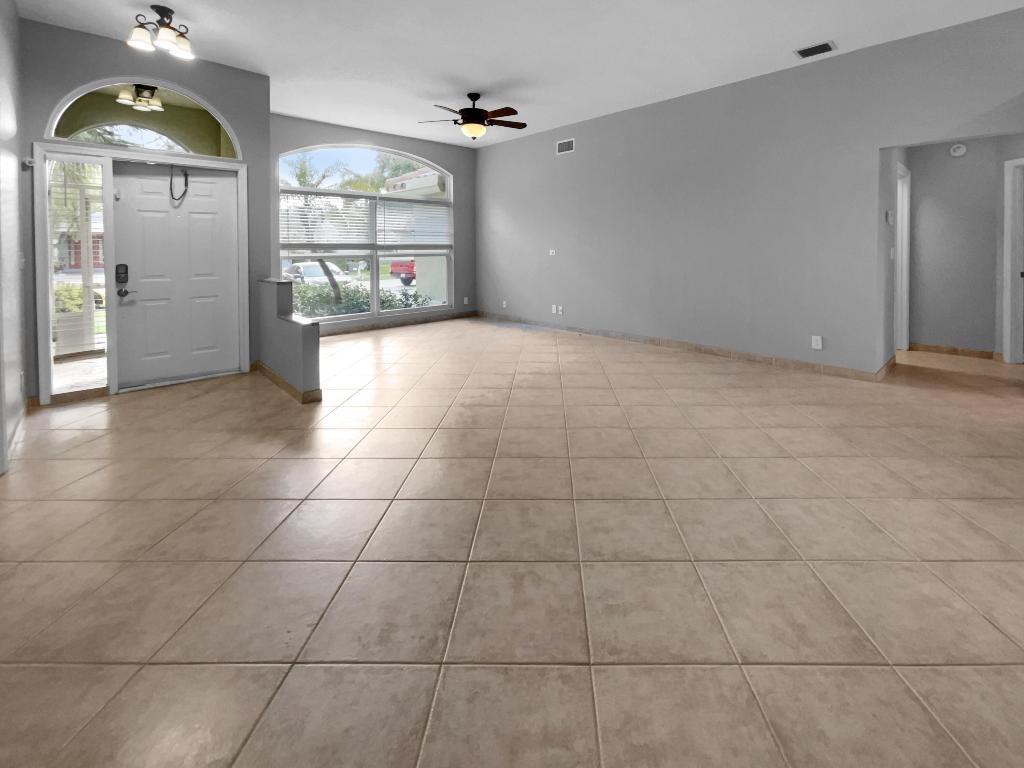 WINSTON PARK - Residential